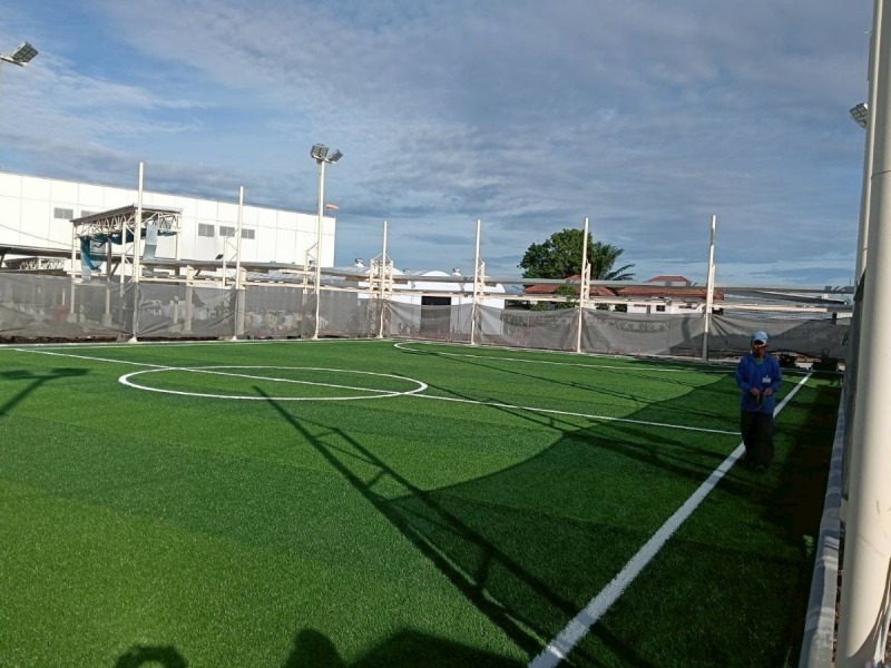 สร้างสนามฟุตบอลกลางแจ้ง